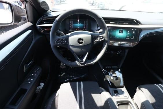 Opel Corsa HYBRID 145 ULTIMATE Blanc