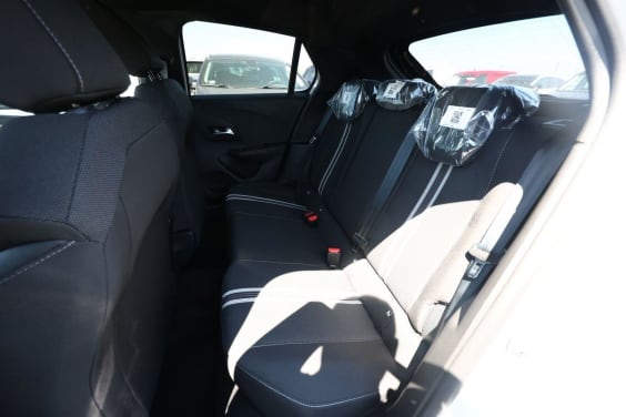 Opel Corsa HYBRID 145 ULTIMATE Blanc
