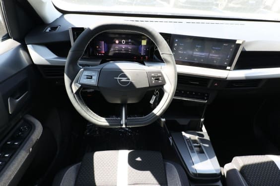 Opel FRONTERA 1.2 HYBRID 145 AT6 GS Bleu