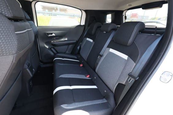 Opel FRONTERA 1.2 HYBRID 145 AT6 GS Blanc