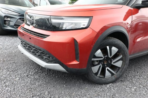 Opel FRONTERA 1.2 HYBRID 145 AT6 GS Orange
