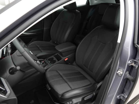Opel Grandland 130 GS Gris