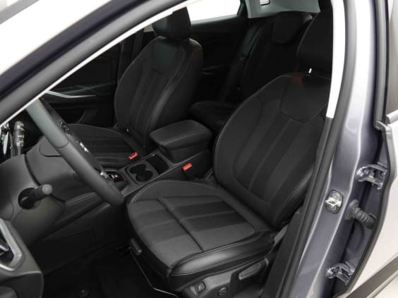 Opel Grandland 130 GS Gris