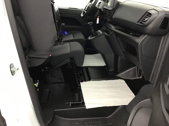 Opel VIVARO Fourgon L2 Van 2.0 TURBO D 145 Blanc Icy