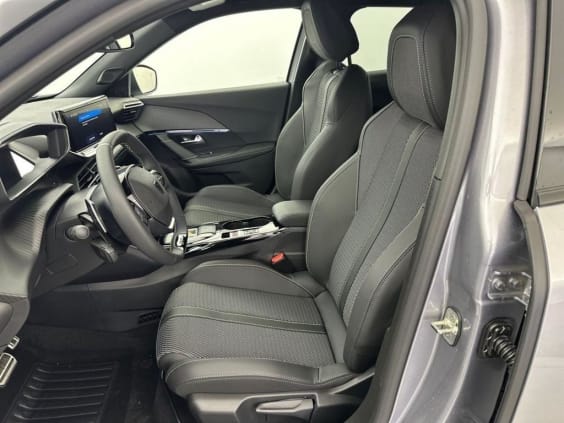 Peugeot 2008 Hybrid 145 e-DCS6 GT gris artense