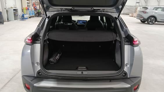 Peugeot 2008 Hybrid 145 e-DCS6 GT gris artense