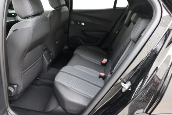 Peugeot 2008 Allure Hybrid 145 hp e-DSC6 Black