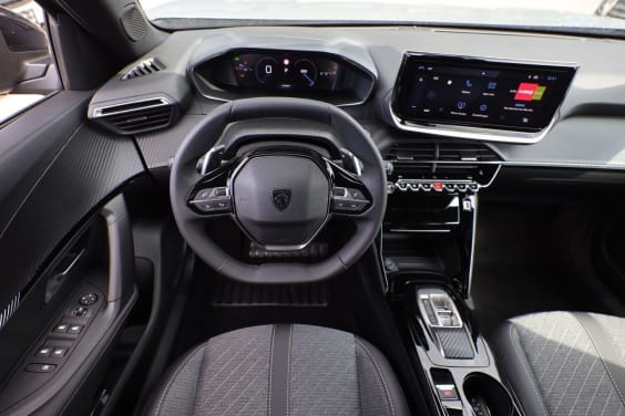 Peugeot 2008 Hybrid 145 e-DCS6 Allure Gris