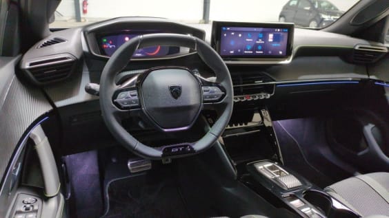 Peugeot 2008 Hybrid 145 e-DCS6 GT Gris Artense / Toit Noir