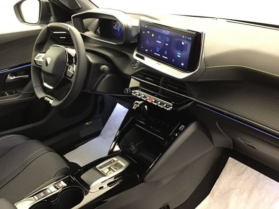 Peugeot 2008 GT Hybrid 145 hp e-DSC6 gris artense