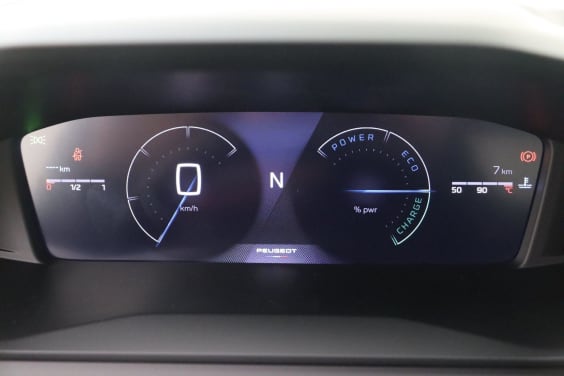 Peugeot 2008 Allure Hybrid 145 hp e-DSC6 Black