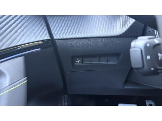Peugeot 2008 1.2 HYBRID 145 DCS6  GT Blanc Okenite