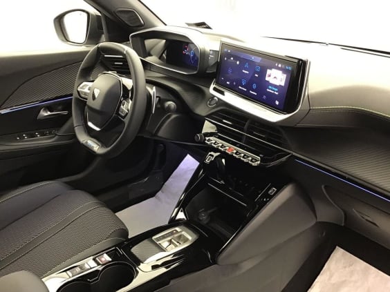 Peugeot 2008 HYBRID 145 Gt  1.2 HYBRID 136 gris artense