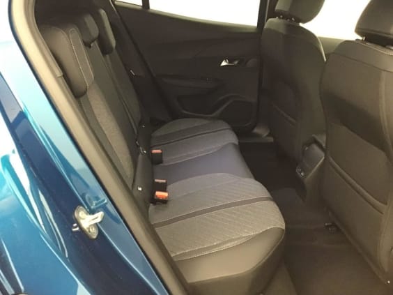 Peugeot 2008 HYBRID 145 Allure 1.2 HYBRID 136 Bleu Obsession