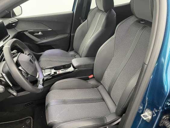 Peugeot 2008 NOUVEAU Hybrid 145 e-DCS6 GT Bleu Obsession Toit Noir