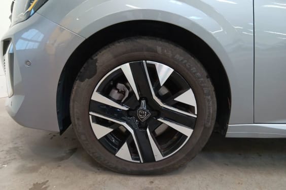 Peugeot 208 100 S&S BVM6 Allure gris artense