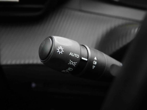 Peugeot 208 1.2 T 100 Allure Gris