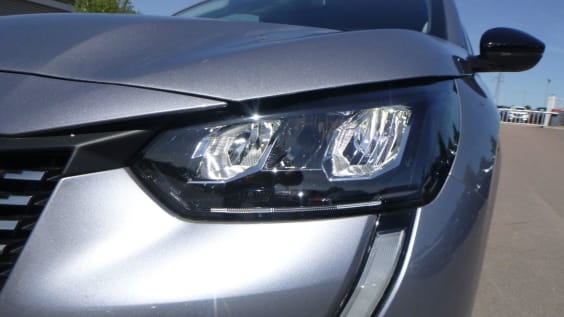 Peugeot 208 PureTech 130 S&S EAT8 Allure Pack gris artense