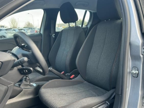 Peugeot 208 1.2 100 style gris artense
