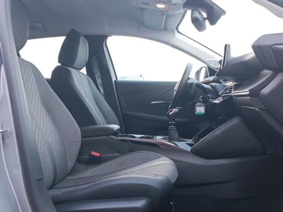 Peugeot 208 1.2 100 allure gris artense