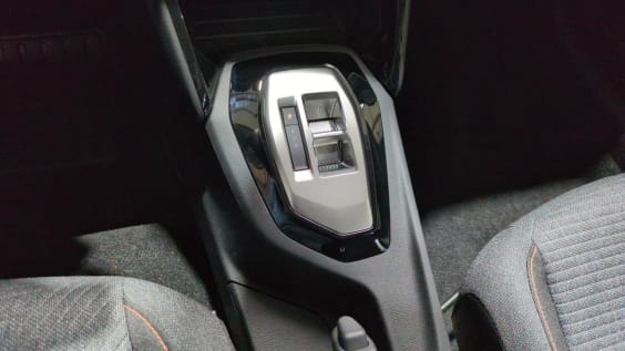 Peugeot 208 Hybrid 110 ch e-DCS6 Style Blanc Okenite