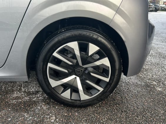 Peugeot 208 1.2 100 style gris artense
