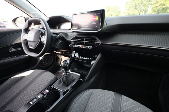 Peugeot 208 100 S&S BVM6 Allure Gris