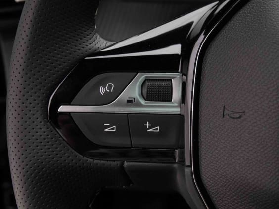 Peugeot 208 110 eDSC6 HYBRID GT-Line Noir