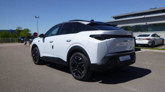 Peugeot 3008 Hybrid 145 e-DCS6 GT Blanc Okénite