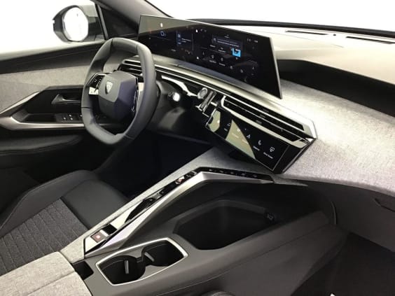 Peugeot 3008 Phase 4 Allure 1.2 HYBRID 145 Bleu Obsession
