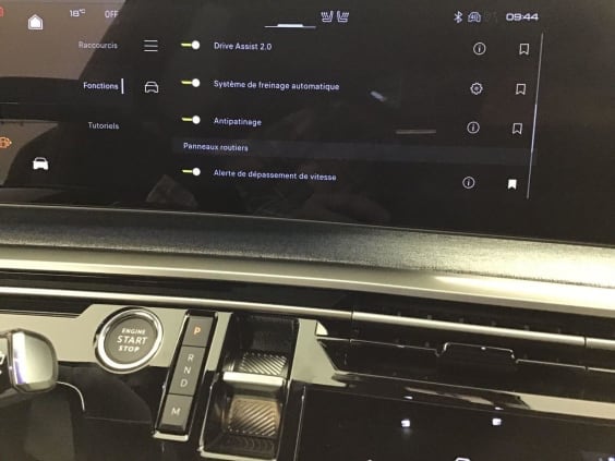 Peugeot 3008 Hybrid 145 e-DCS6 GT Exclusive Gris Titane