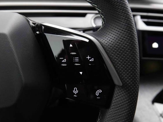 Peugeot 3008 145 e-DSC6 Hybrid GT Gris
