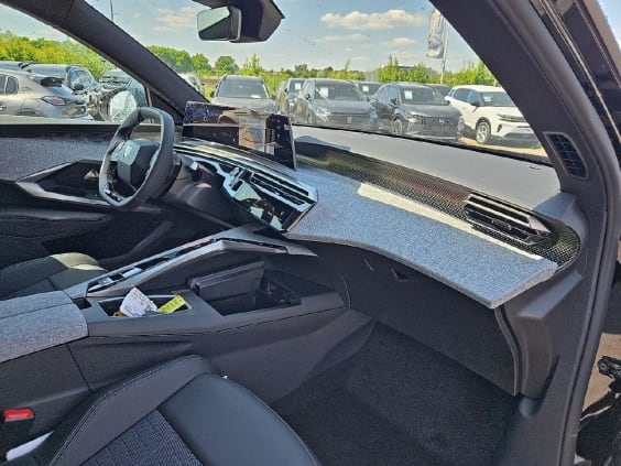 Peugeot 3008 1.2 hybrid 145 gt e-dcs6 Noir