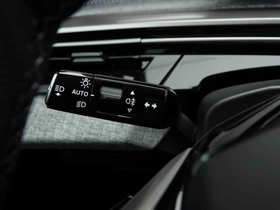 Peugeot 3008 145 e-DSC6 Hybrid GT Gris