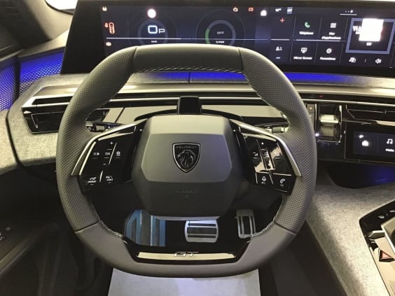 Peugeot 3008 Phase 4 Gt 1.2 HYBRID 145 Gris Titane