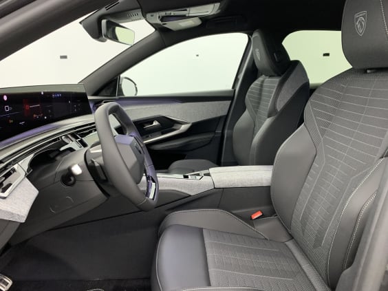 Peugeot 3008 Hybrid 145 e-DCS6 GT Gris Titane / Toit Noir