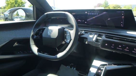 Peugeot 3008 Hybrid 145 e-DCS6 GT Blanc Okénite