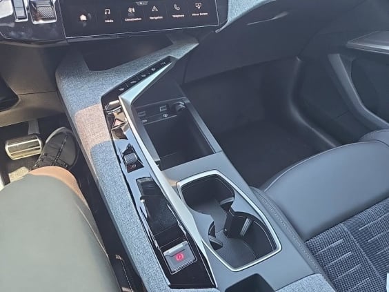 Peugeot 3008 1.2 hybrid 145 gt e-dcs6 Noir