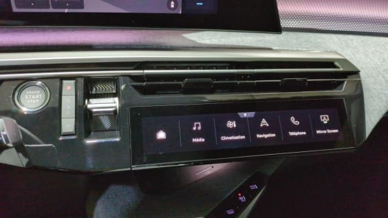 Peugeot 3008 Hybrid 145 e-DCS6 GT Gris Titane / Toit Noir