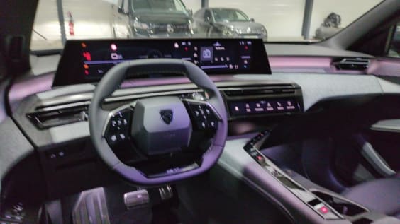 Peugeot 3008 Hybrid 145 e-DCS6 GT Gris Titane / Toit Noir
