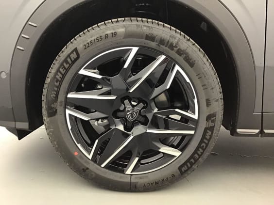 Peugeot 3008 Phase 4 Gt 1.2 HYBRID 145 Gris Titane