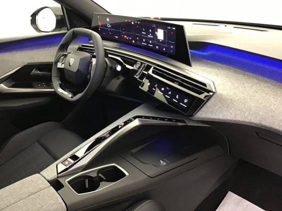 Peugeot 3008 Phase 4 Gt 1.2 HYBRID 145 Gris Titane