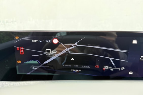 Peugeot 3008 1.2 hybrid 145 gt e-dcs6 Gris Titane - Toit Noir
