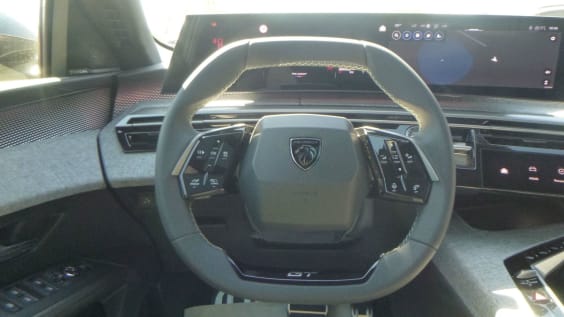 Peugeot 3008 Hybrid 145 e-DCS6 GT Gris Titane