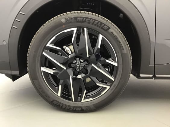 Peugeot 3008 Hybrid 145 e-DCS6 GT Exclusive Gris Titane