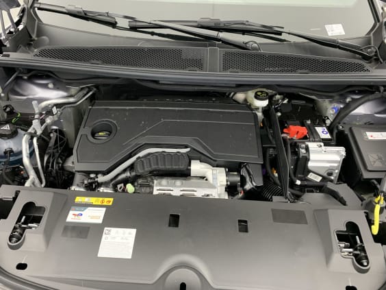 Peugeot 3008 Hybrid 145 e-DCS6 GT Gris Artense / Toit Noir