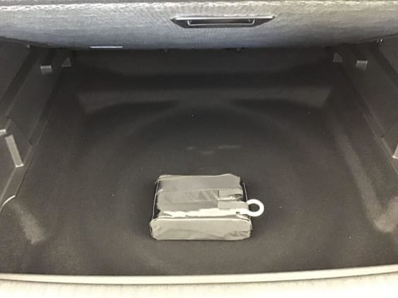 Peugeot 3008 HYBRID 145 ALLURE Noir Perla