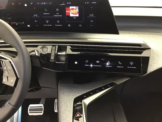 Peugeot 3008 GT 1.2 HYBRID 145 Noir Perla