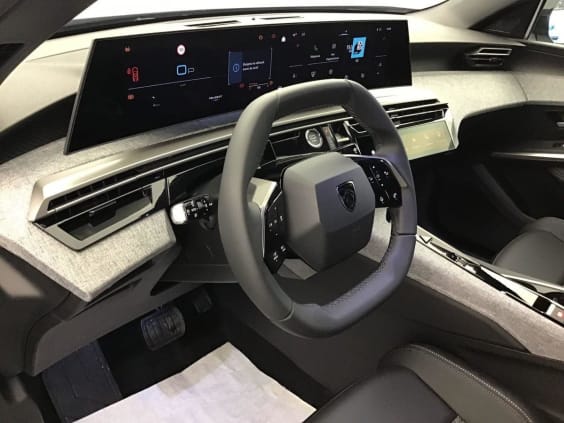 Peugeot 3008 Phase 4 Allure 1.2 HYBRID 145 Bleu Obsession