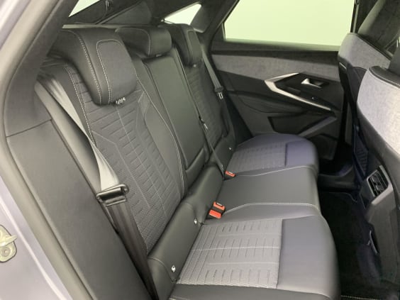 Peugeot 3008 Hybrid 145 e-DCS6 GT Gris Artense / Toit Noir
